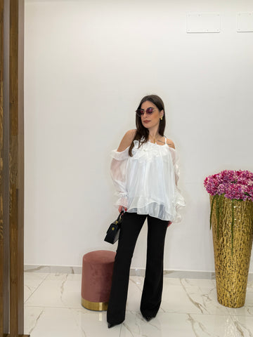 blusa organza con applicazione fiori