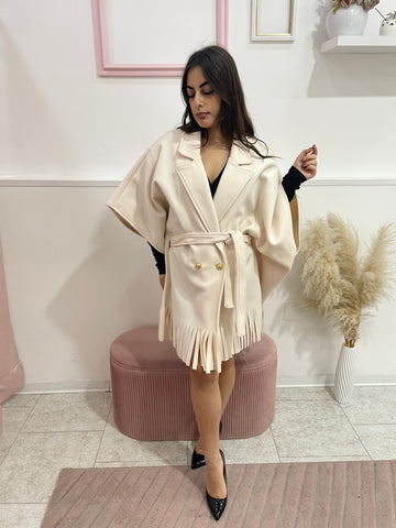 Mantella con frange -Sarah Chole