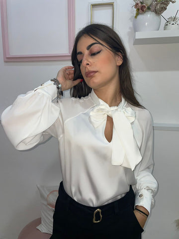 camicia raso con fiocco