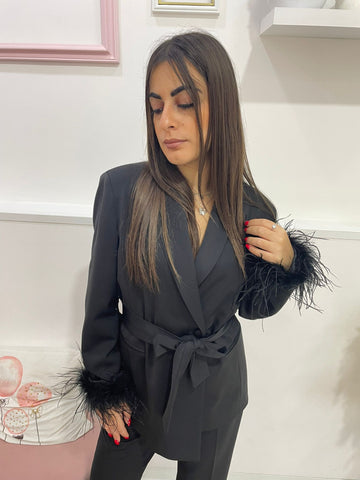 Tailleur con  piume
