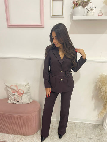 Tailleur con cintura